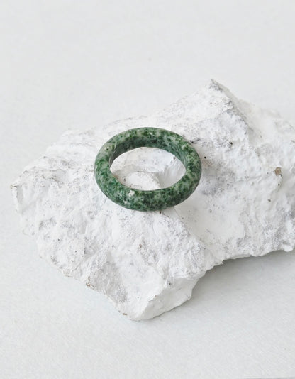 JADE BAND RINGS | SIZE 7.5